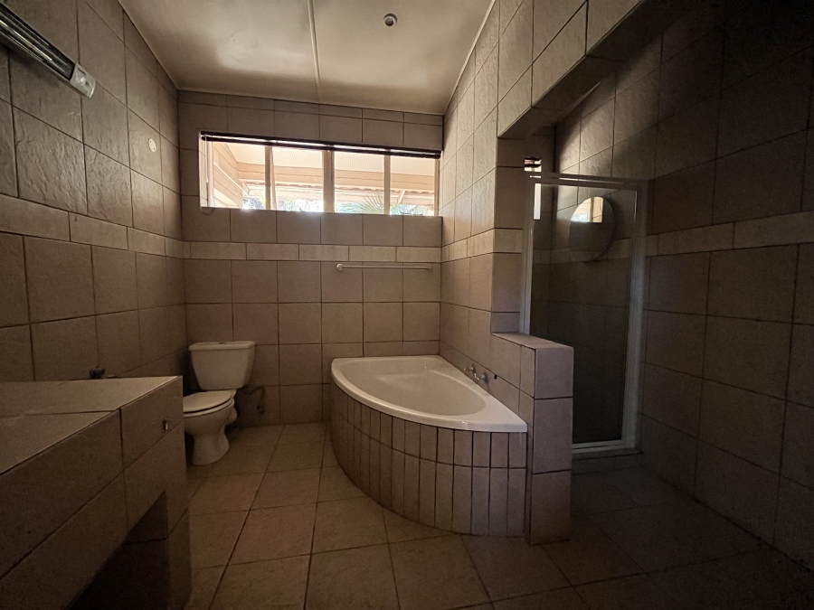 3 Bedroom Property for Sale in Wilkoppies North West